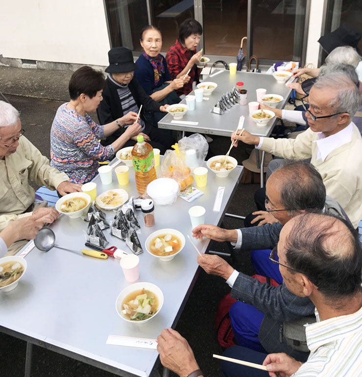 秋の例会〈八木山ベニーランド・芋煮会〉