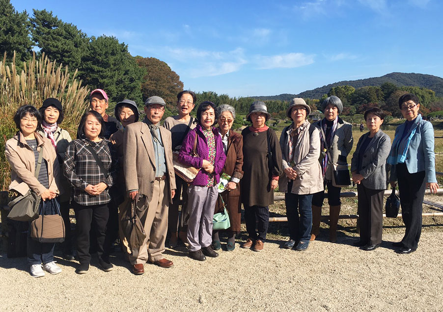 秋の例会〈岡山後楽園・大菊花展〉