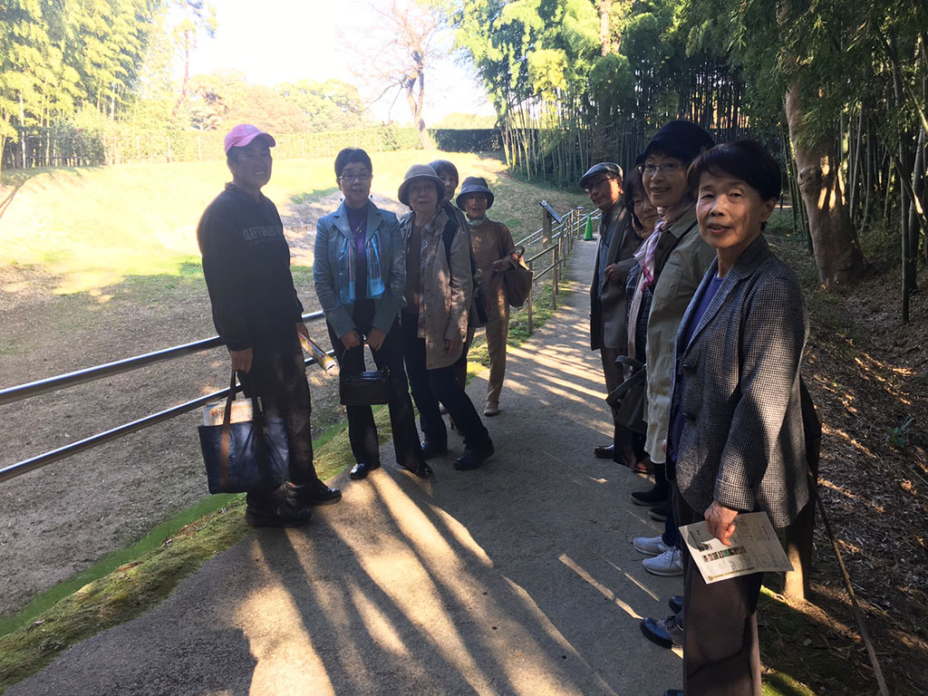 秋の例会〈岡山後楽園・大菊花展〉