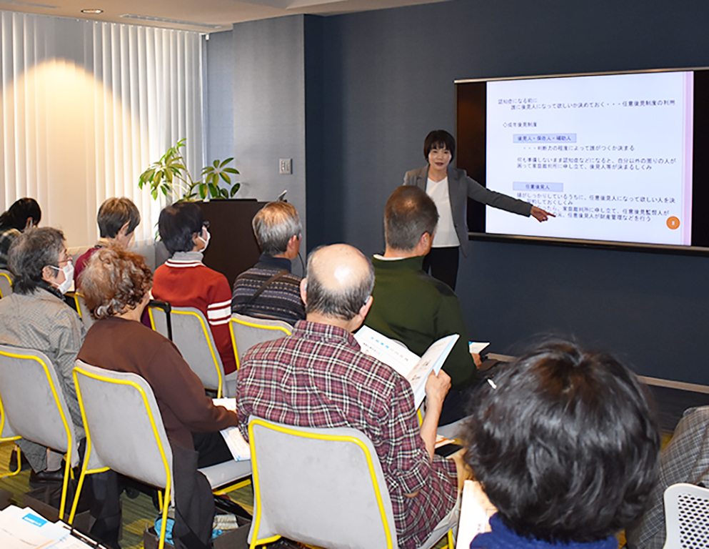 りすシステム代表・杉山 講演〈新宿デュオセーヌサロン〉