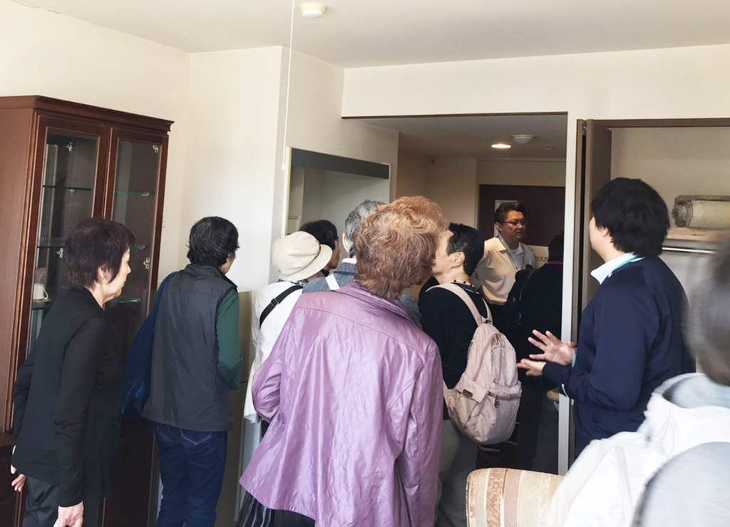 施設見学会〈ケアハウス ロイヤルの園〉