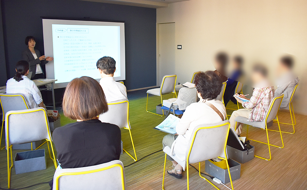 りすシステム代表・杉山 講演〈新宿デュオセーヌサロン〉