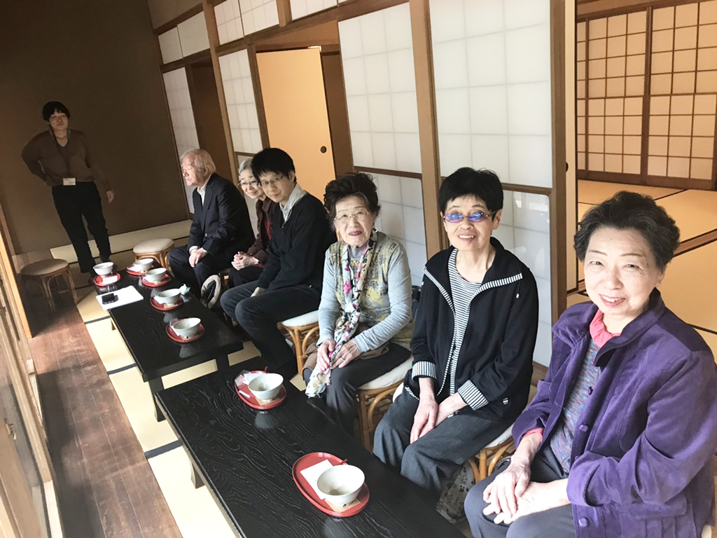 西東京ブランチ 秋の例会〈彩翔亭・所沢航空記念公園〉