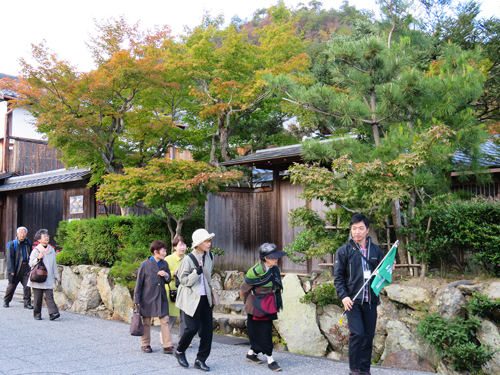 秋の例会〈常寂光寺での紅葉狩りとお食事会〉