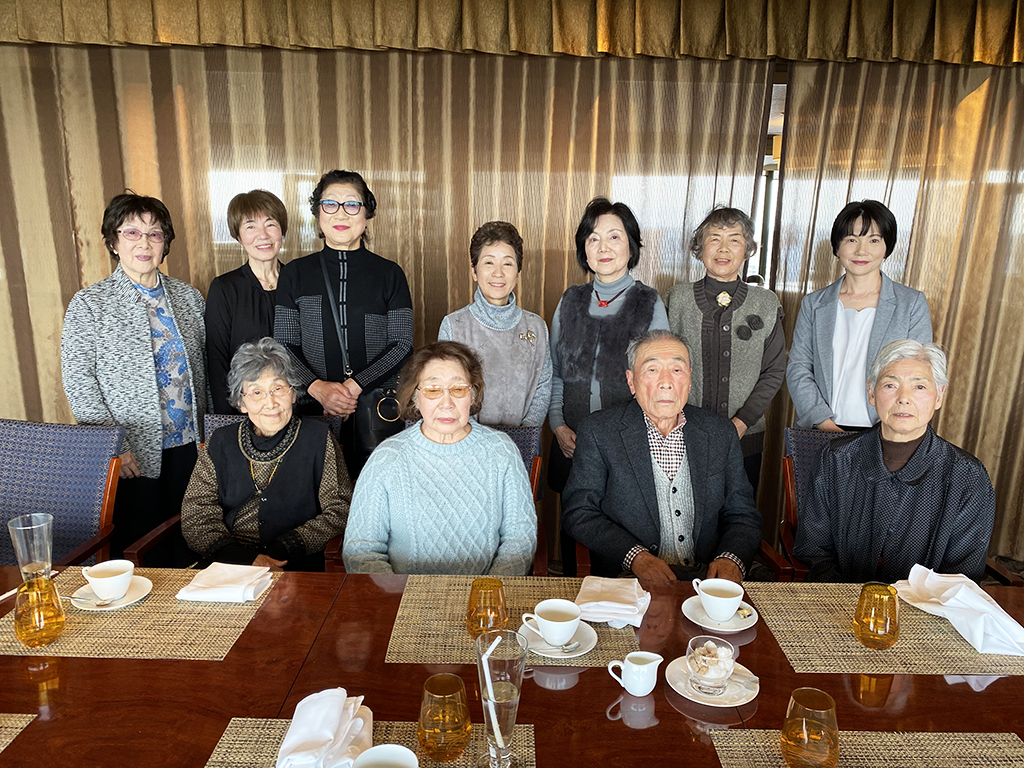 新年会〈コンテンポラリー・ダイニング　クラウン〉